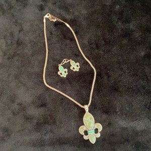 Fleur necklace and earrings set